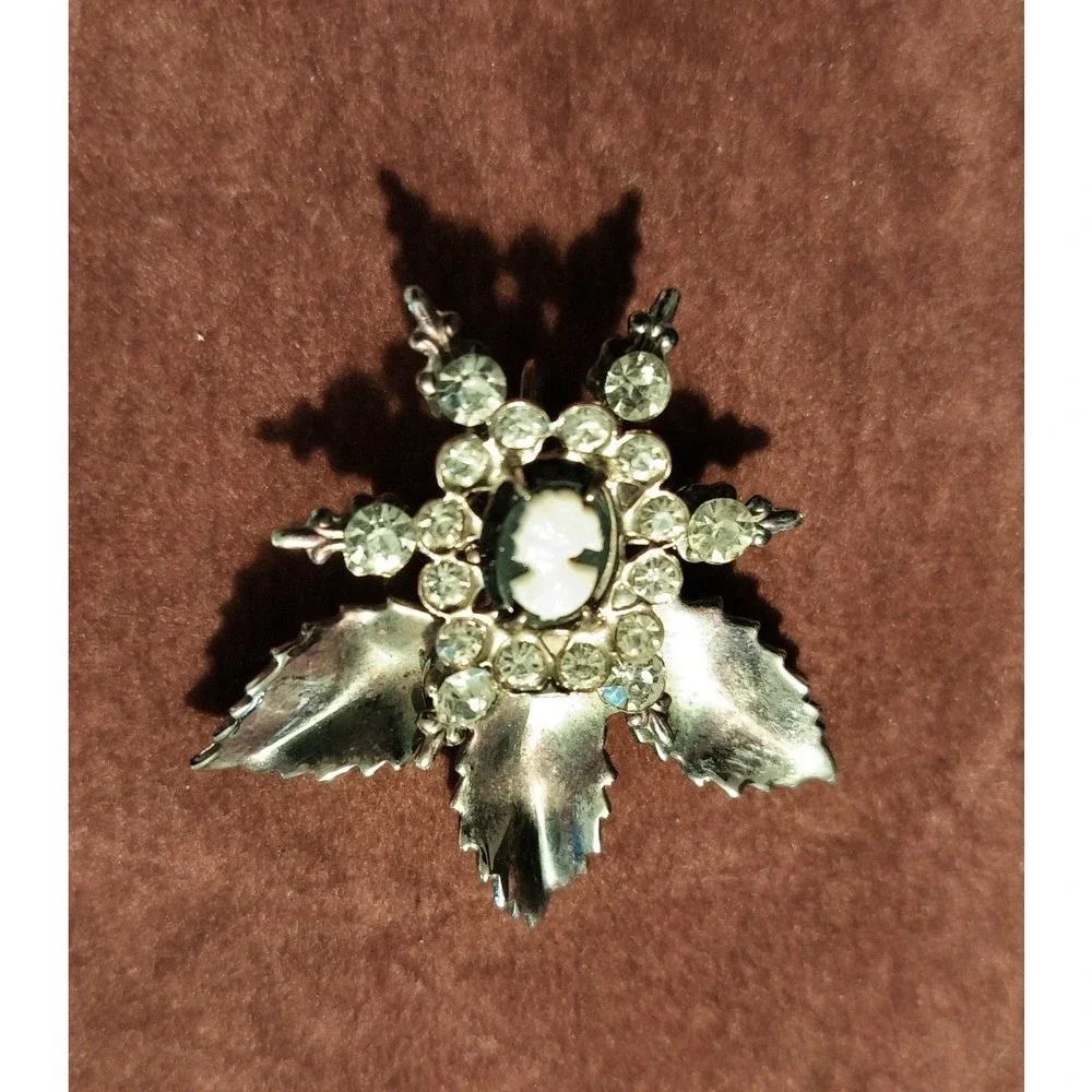 Vintage Cameo Rhinestone Leaf Brooch Silver Tone Starburst Victorian Style Pin